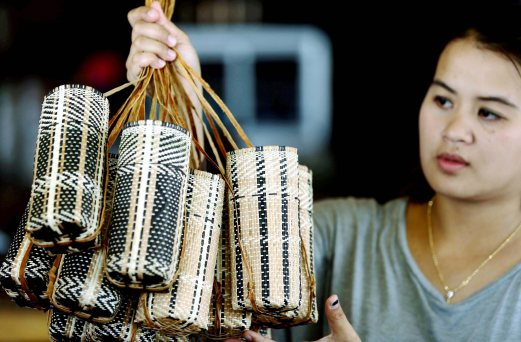 Ini Kraf Tradisional Yang Unik Hanya Ditemui Di Sarawak
