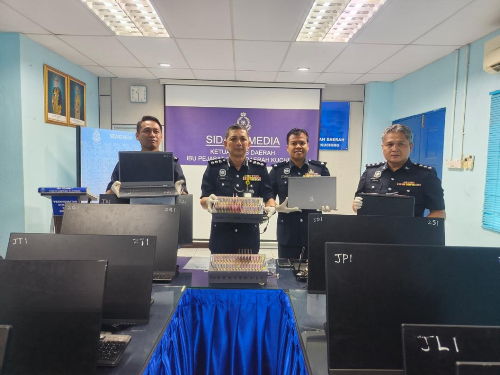 41 Orang Ditahan, Polis Serbu Pusat Judi Online Di Kuching 
