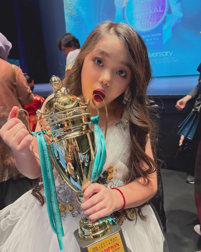 Anak Muda Sarawak, Taylor Louise Raih Kejayaan Di Asia Students Arts Festival 2025