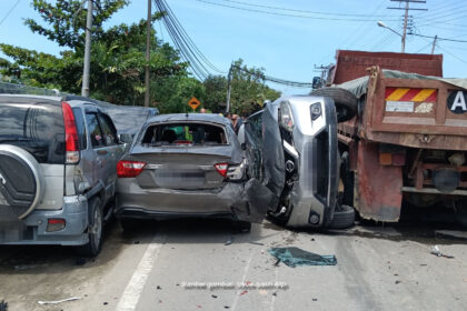 Tular Lori Hilang Kawalan, Hentam 13 Buah Kereta Di Kawasan Sekolah Rendah Di Putatan