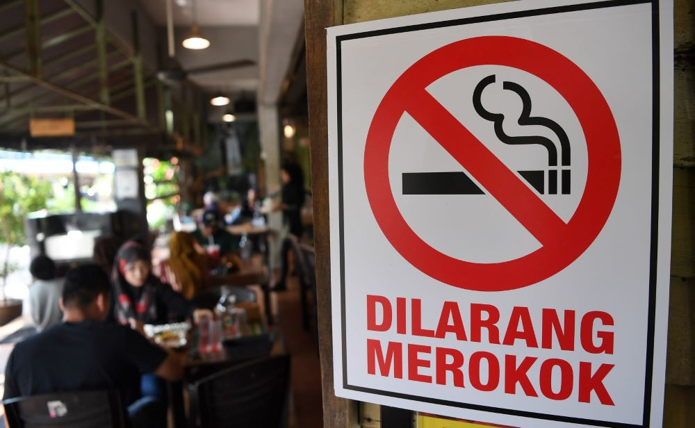 Orang Awam Dibenarkan Tangkap Gambar Dan Video Perokok Di Restoran 