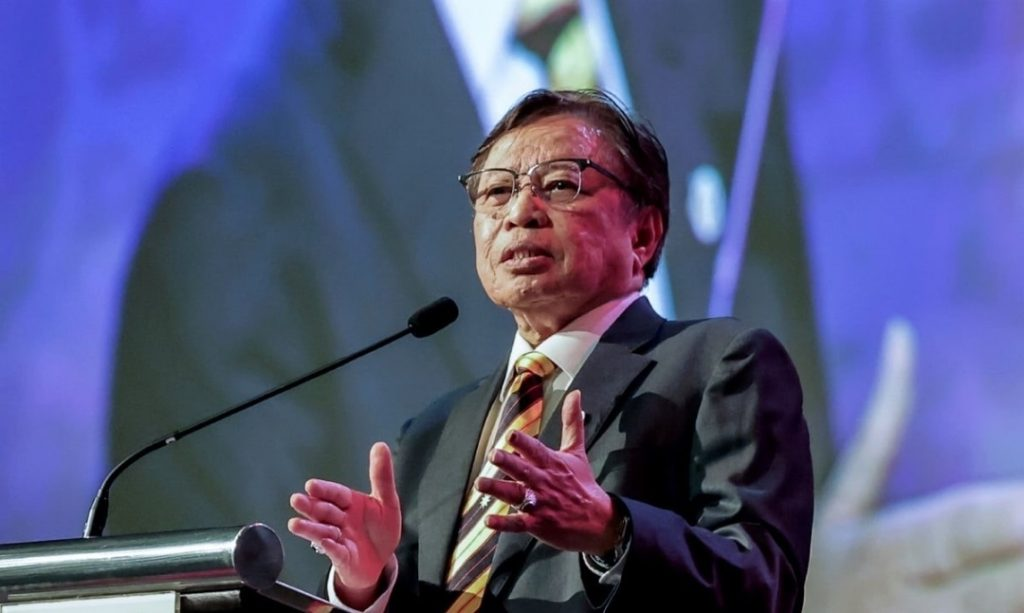 Pendapatan Sarawak Raih RM14.2 Bilion 2024, Jadi Antara Negeri Berprestasi Terbaik Di Malaysia