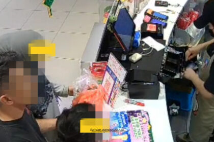 Pembantu Jualan Dayak Dihina Dan Diugut Di Shah Alam, Menteri Seru Polis Ambil Tindakan Tegas