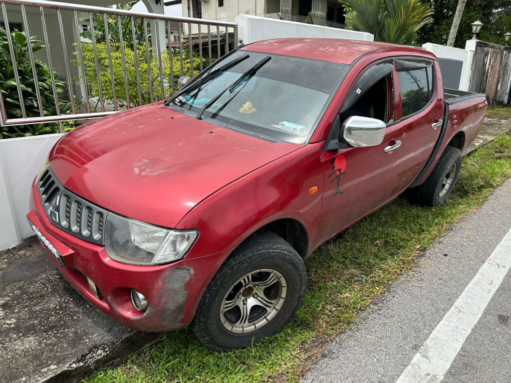 Aksi Kejar Mengejar, Tiga Lelaki Tempatan Positif Dadah Diberkas Polis Di Kuching