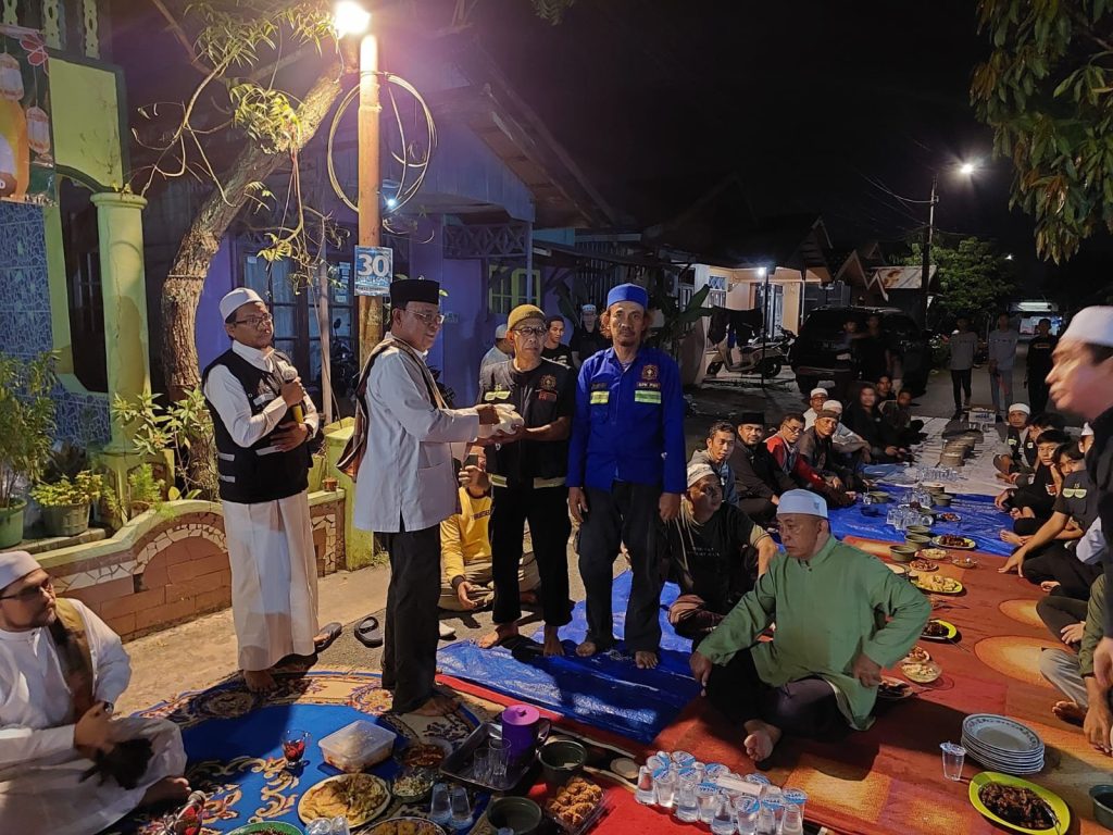 Bagarakan Sahur, Tradisi Membangunkan Sahur Ala Banjar di Kalimantan Selatan