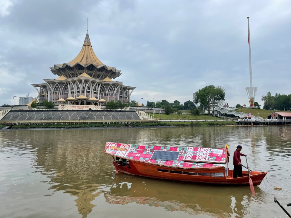 Tak Ramai Tahu, Ini Sebab Jalan Air Masih Digunakan Di Sabah Dan Sarawak