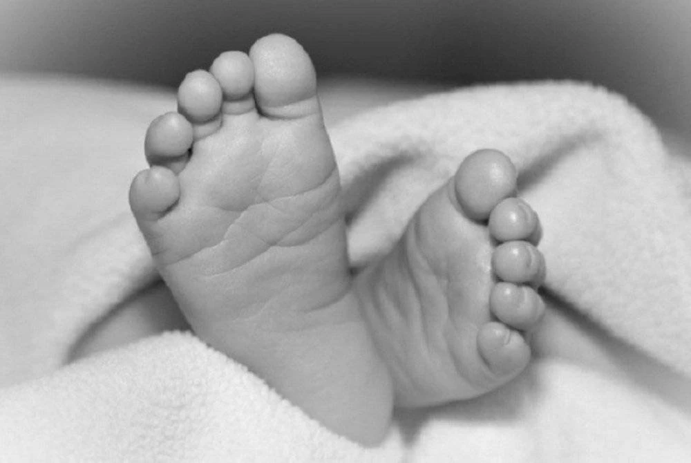 Mayat Bayi Lelaki Ditemui Dalam Kotak Gerai Tepi Jalan Di Lahad Datu