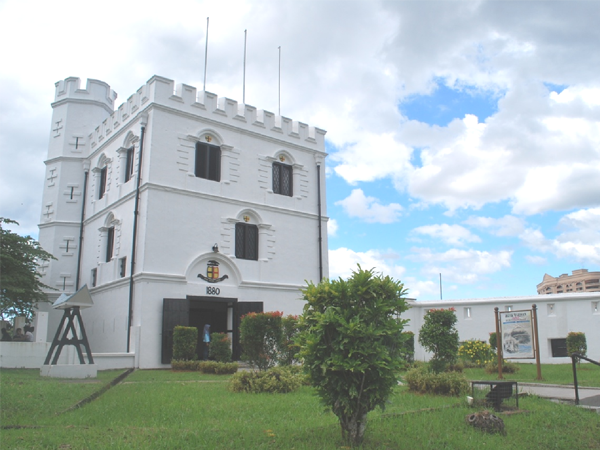 Sejarah Fort Margherita, Kubu Ikonik Di Tebingan Sungai Sarawak Dan Kisah Di Sebaliknya