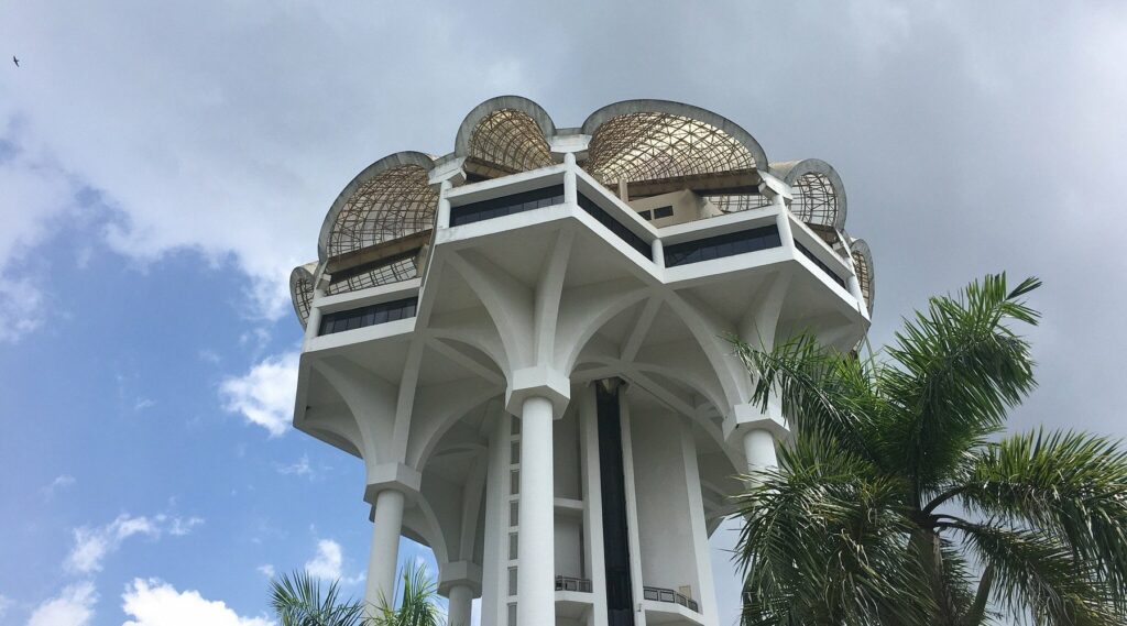 Naik Taraf Kuching Civic Centre Dijangka Siap Awal 2026