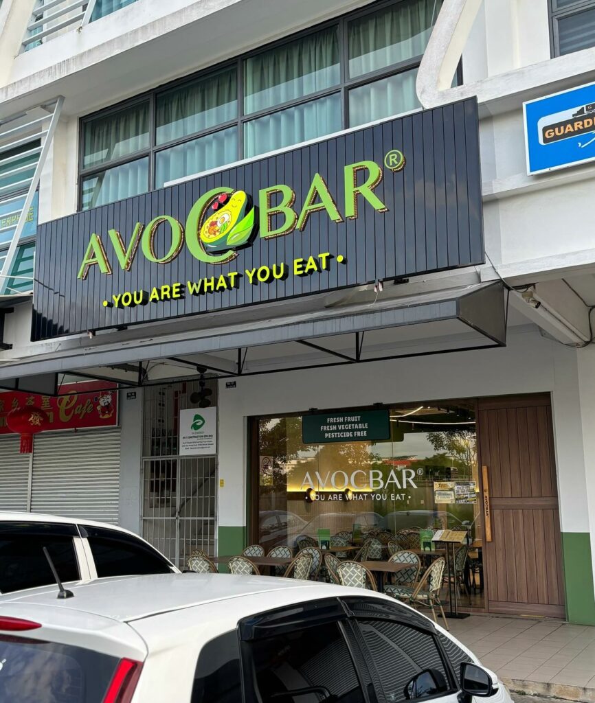 Bagaimana Restoran Ini Tawar Makanan Sihat di Sarawak Sampai Jadi 'Favourite' Hingga Ke Brunei