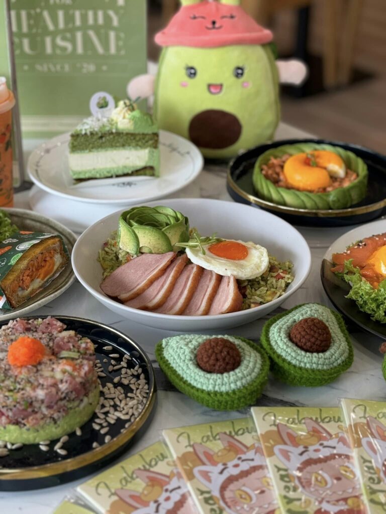 Bagaimana Restoran Ini Tawar Makanan Sihat di Sarawak Sampai Jadi 'Favourite' Hingga Ke Brunei