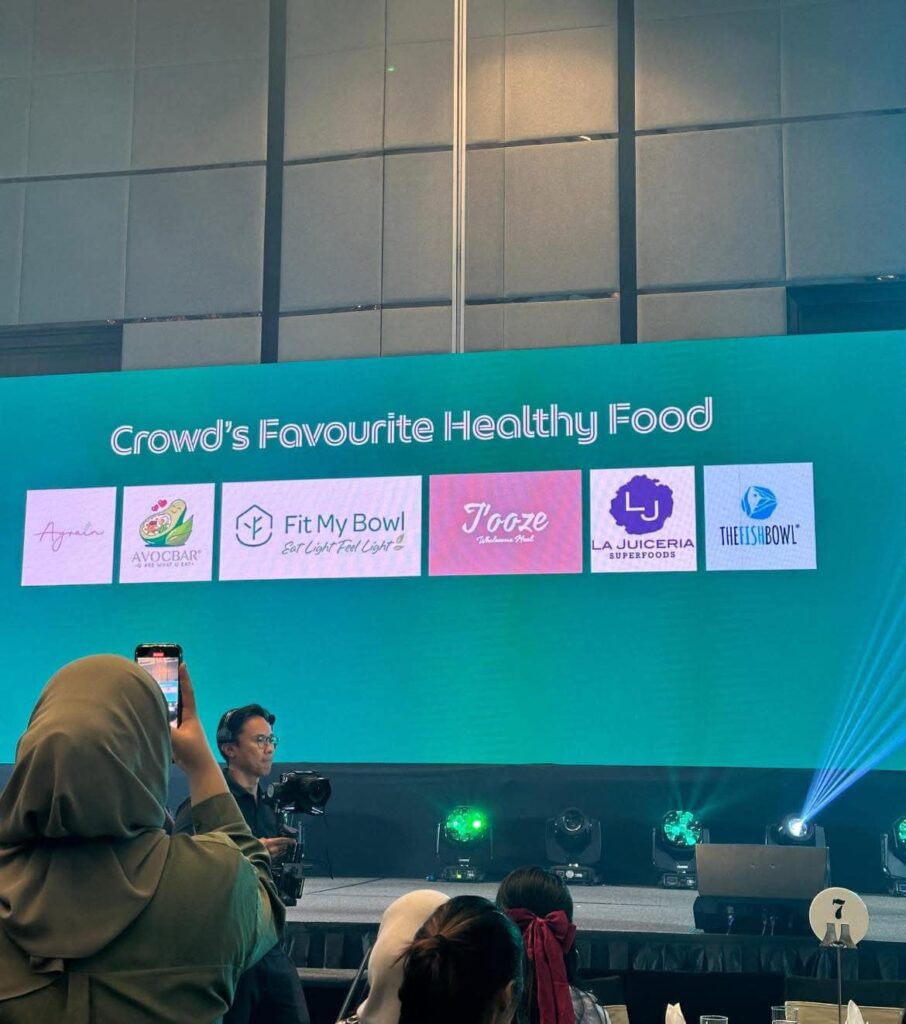 Bagaimana Restoran Ini Tawar Makanan Sihat di Sarawak Sampai Jadi 'Favourite' Hingga Ke Brunei