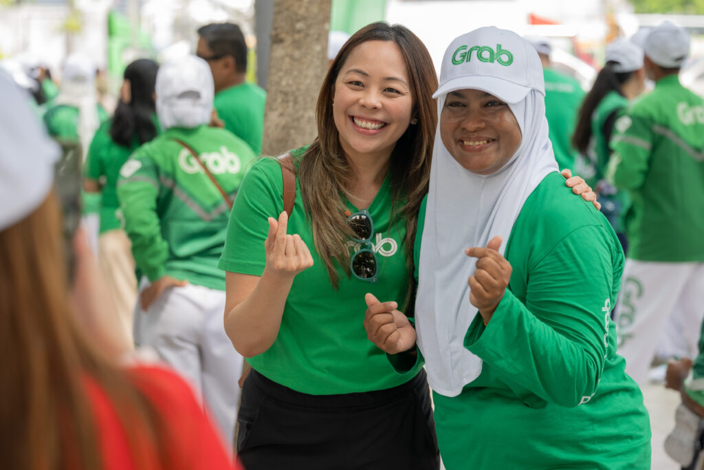 #GrabBersamaMalaysia: Pekerja Gig Bersama Grab Berarak Meraikan Hari Merdeka di Seluruh Malaysia