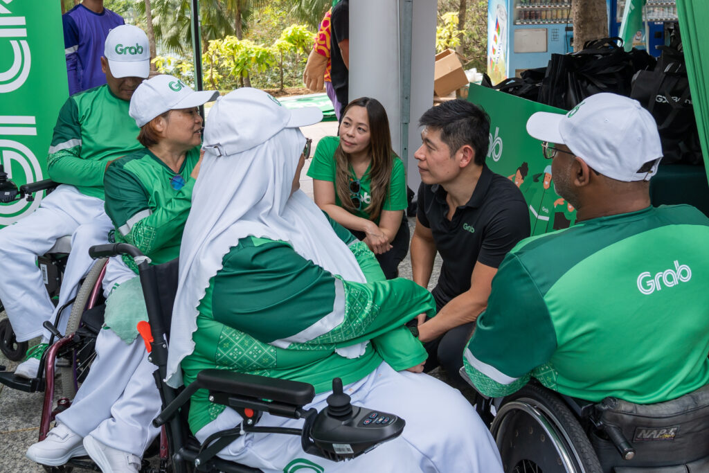 #GrabBersamaMalaysia: Pekerja Gig Bersama Grab Berarak Meraikan Hari Merdeka di Seluruh Malaysia