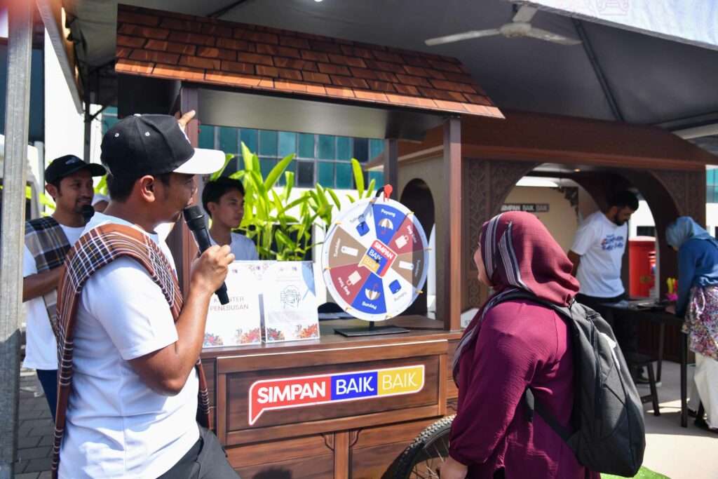 Kumpulan Wang Simpanan Pekerja (KWSP) Turun Padang, Ajak 'Simpan Baik-Baik'