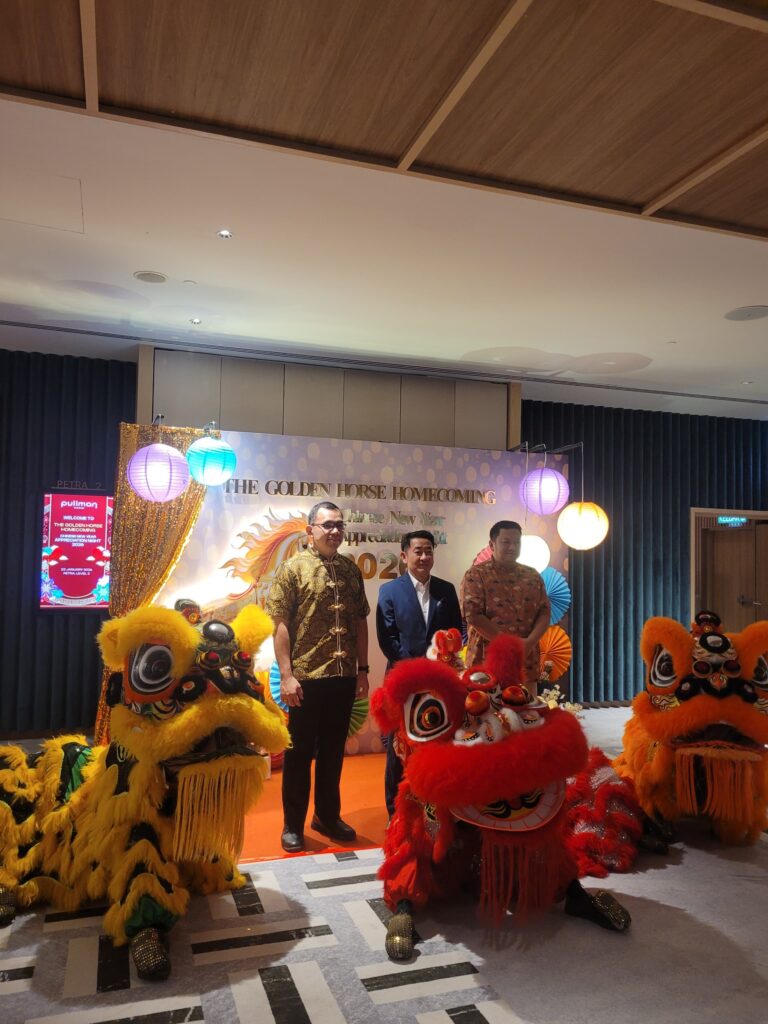 Abalone Dalam Yee Sang dan Itik Beijing Premium, Intai Menu Mewah CNY Pullman Kuching
